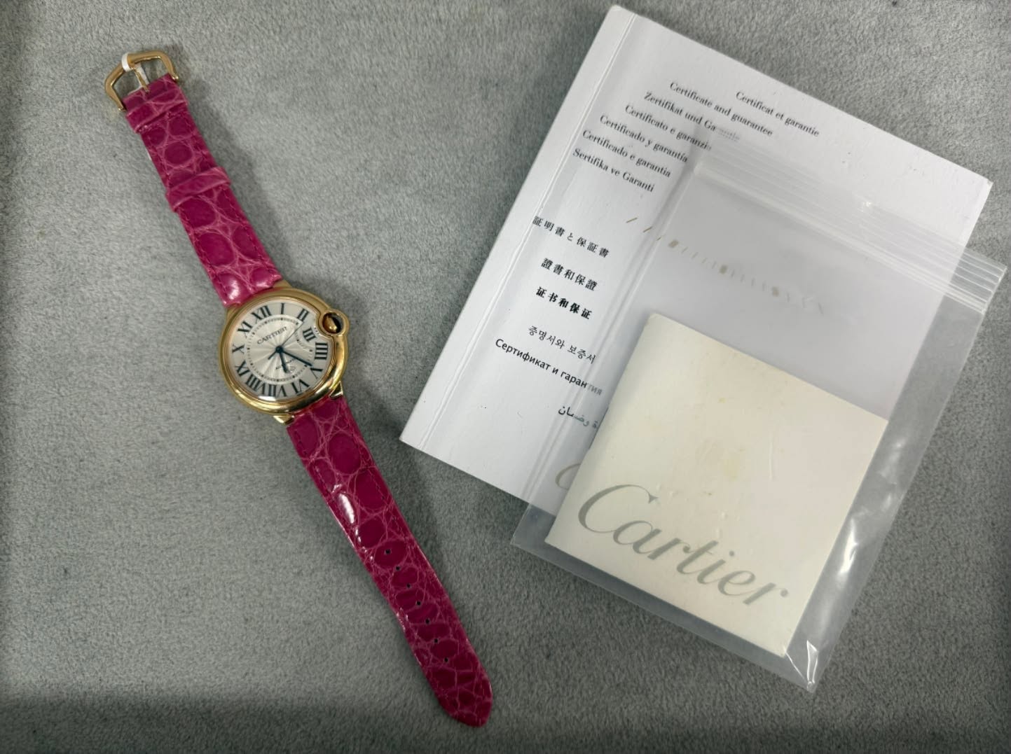 May be an image of wrist watch and text that says 'Certificate and nи grarantee Cerifieato Zensfikat Zentifikat und Certificat te Certificadoy eeoo garantia gperantis garani and…