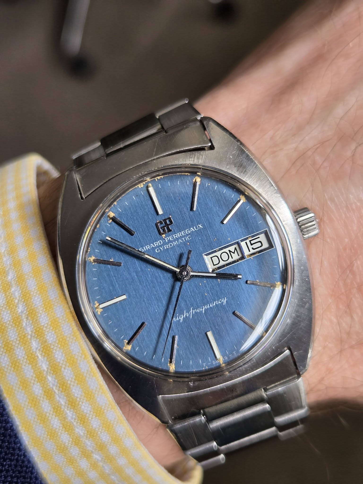 May be an image of wrist watch and text that says 'PERREGAUX GAUX GIRARD- GYROM YROMATIC ON GIRA 15 DOM ነፍ righfreyuency igh HerHency'