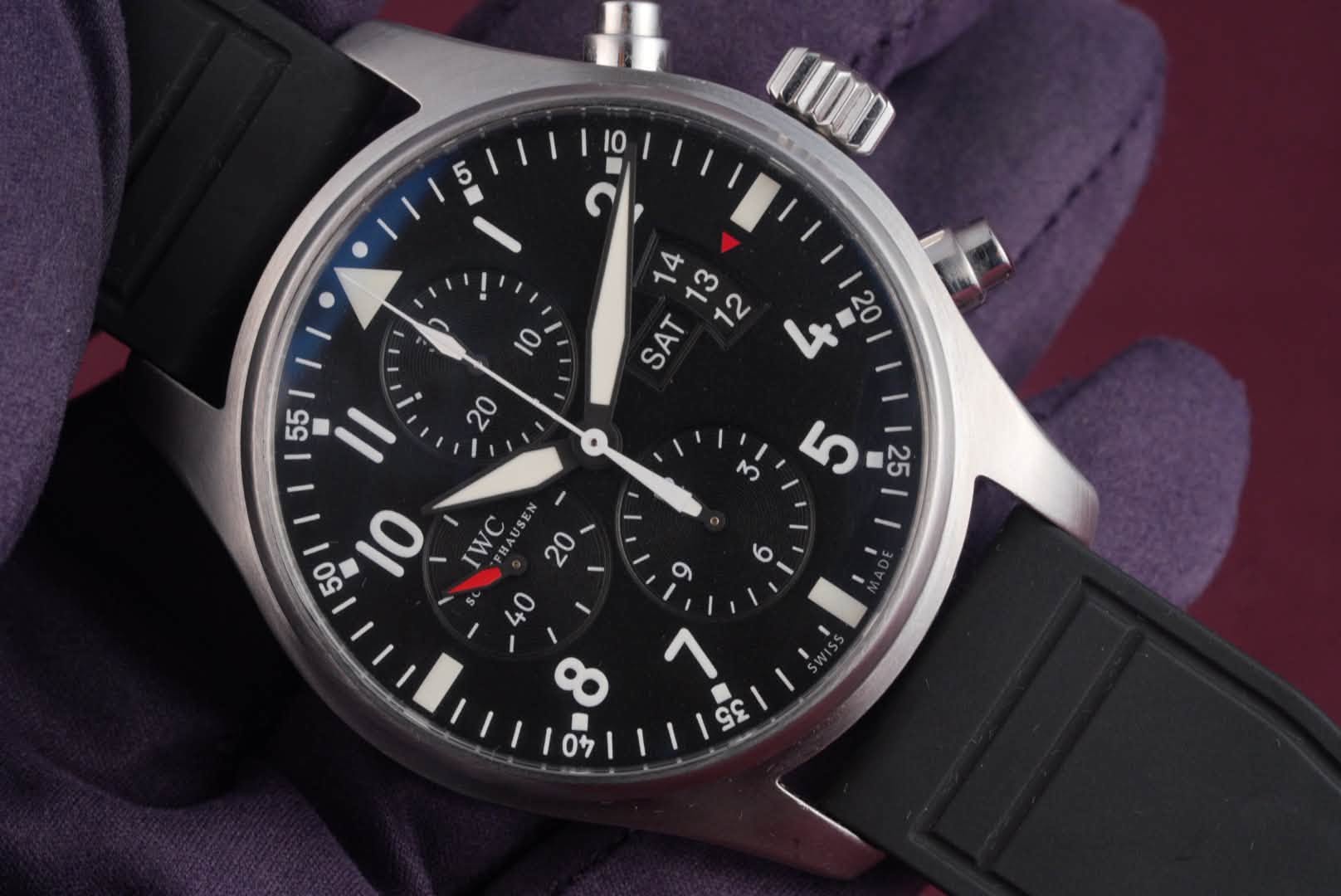 May be an image of wrist watch and text that says 'و C SAT 10 20 20 ر 25 55 = 50 O TWC م a ላ SS'