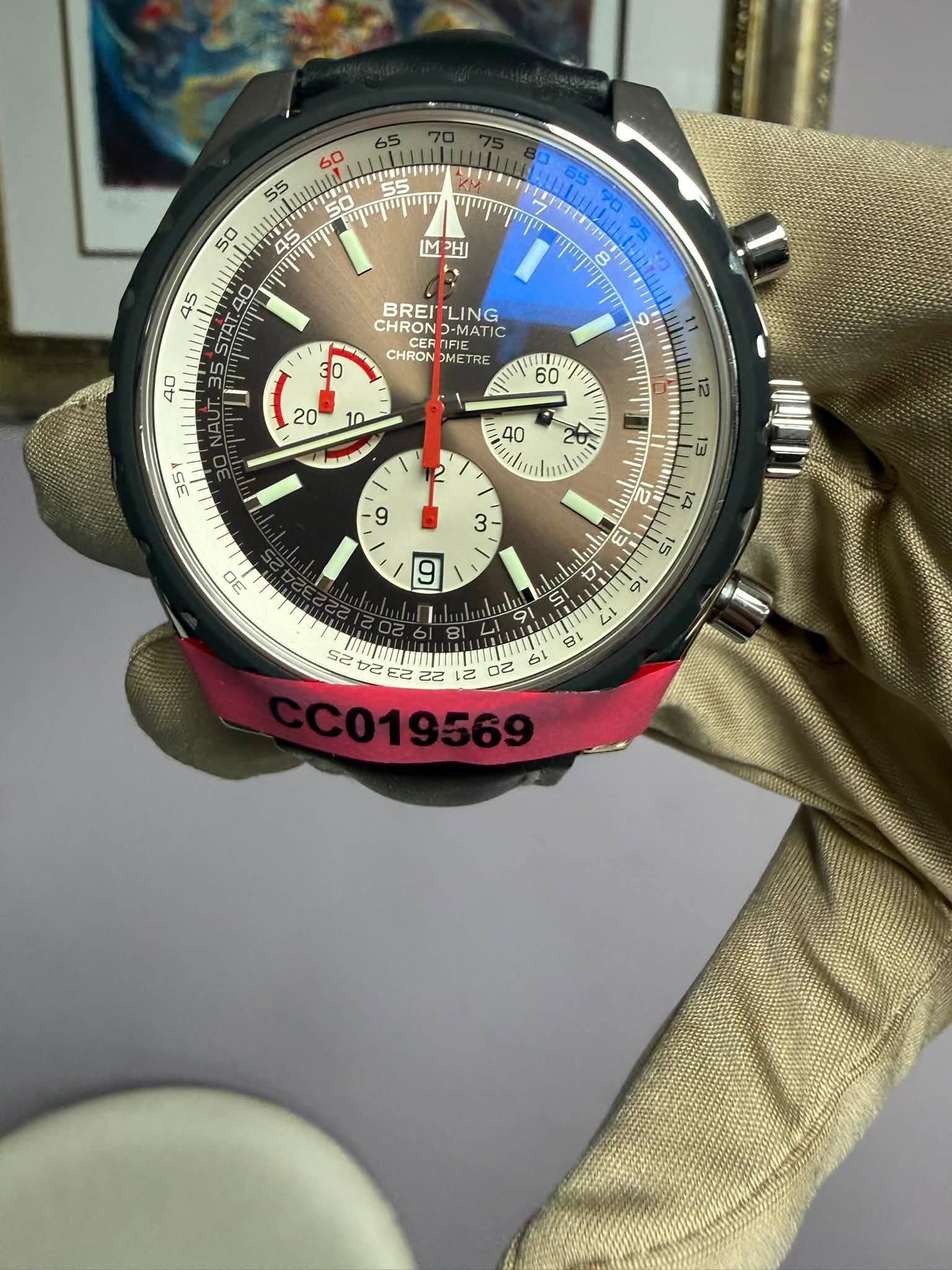 May be an image of wrist watch and text that says '60 55 שמקויוייוייויית யுகபோம गगत 7 50 ሞጣጣስ IMPH HI 45 40 町 90 BREI BREILING LING CHRON 3-ma D-MATIC FIE HRON ME METRE RE 0 40…