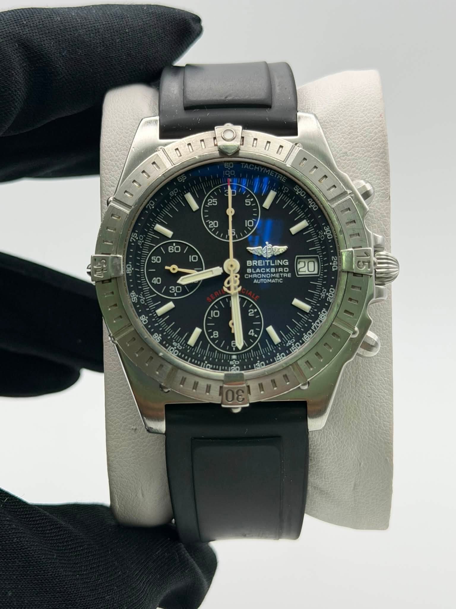 May be an image of wrist watch and text that says '50 ו10ר O poluta 0 60 10 BREI ING BLACKE 0 அ் BREITLING BLACKBIRD 20 TOE ACЛOMATC ชั้อนต่ต" เร่อบ เร่องแจ็ด do เจ่ด IP0'
