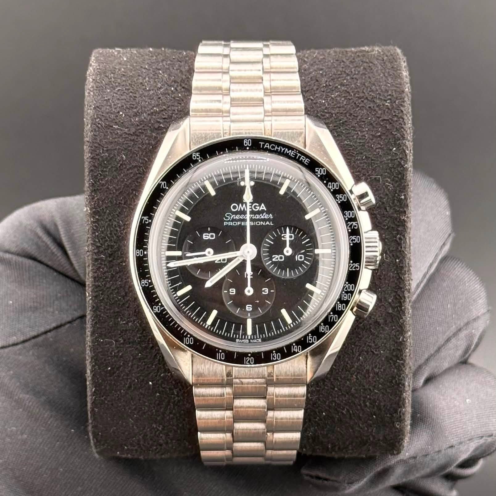May be an image of wrist watch and text that says '65 d 60 TACHYMETRE 500 A00 350 ذ OMEGA PROEE Syez naster PROFF SIDNAL 60 80. D = - 9 G e T1 20 عب ሀርኖ 40'