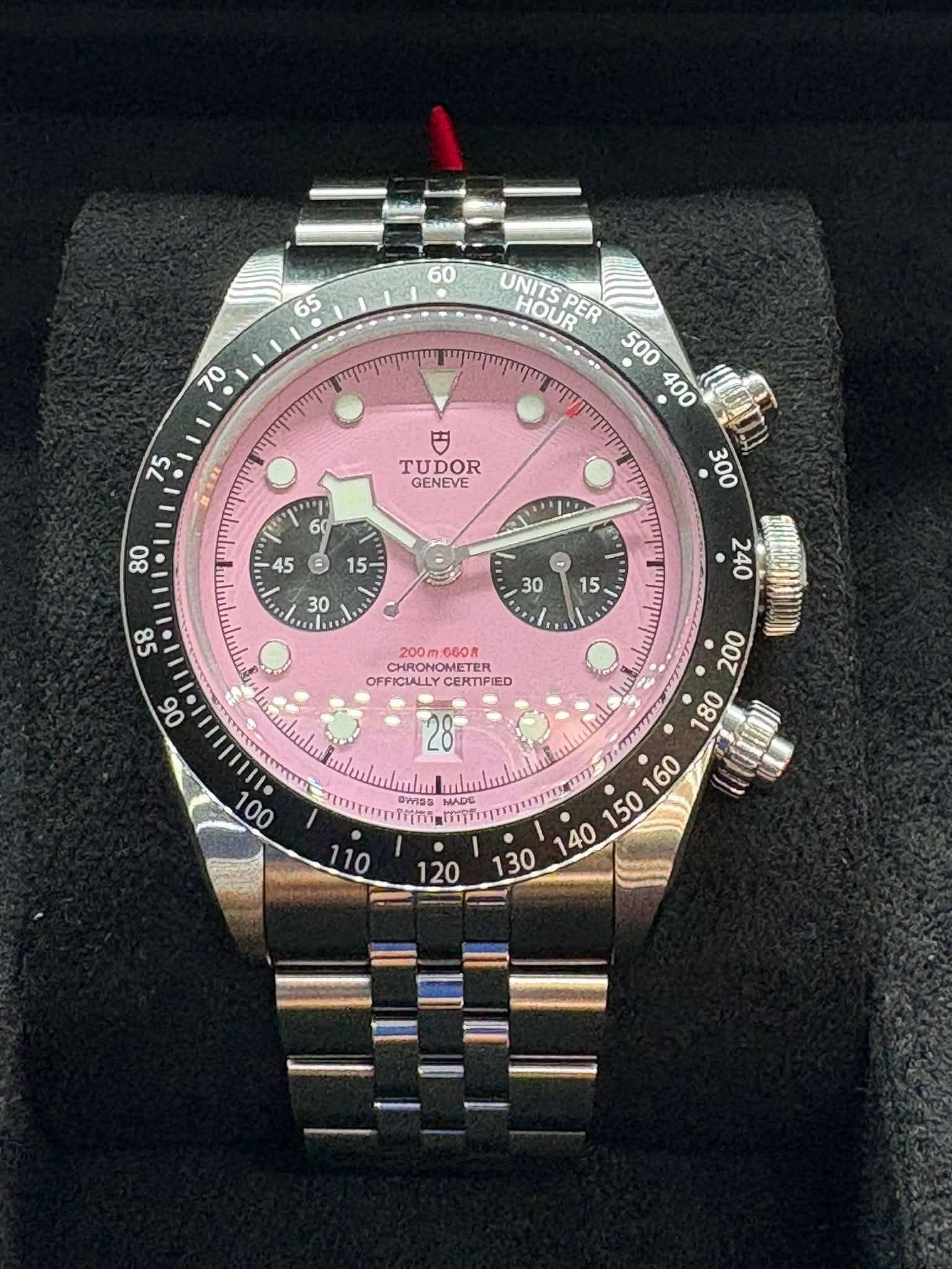 May be an image of wrist watch and text that says 'KлoKи 60 65 70 UNITS HOUR PER 500 H0K 400 75 TUDOR GENEVE 60 80 45 οσε 15 30 P CHRONO 20 OMETER OF OFFICIALLY CERTP CERTFIED IED…