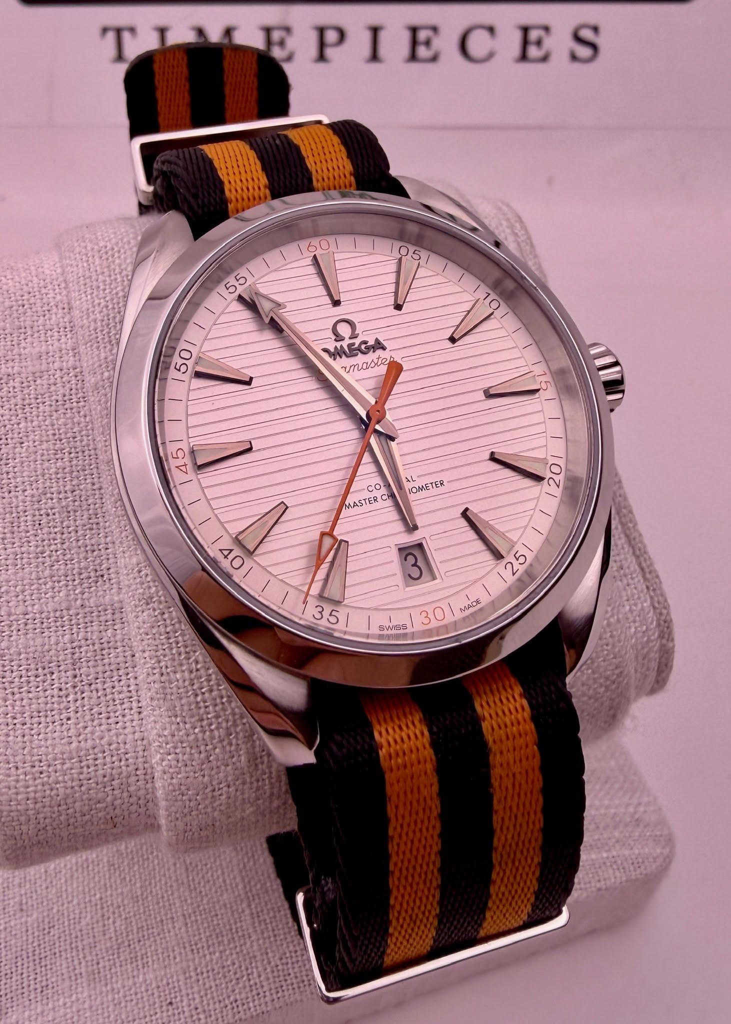 May be an image of wrist watch and text that says 'TIMEPIECES TIME V MEGA יסלכתמע 45 YOMETER ER o 20 I 3 MASTERO 44 Л YI 25 I 35 3 3u SWSE 30 30 J MADE'