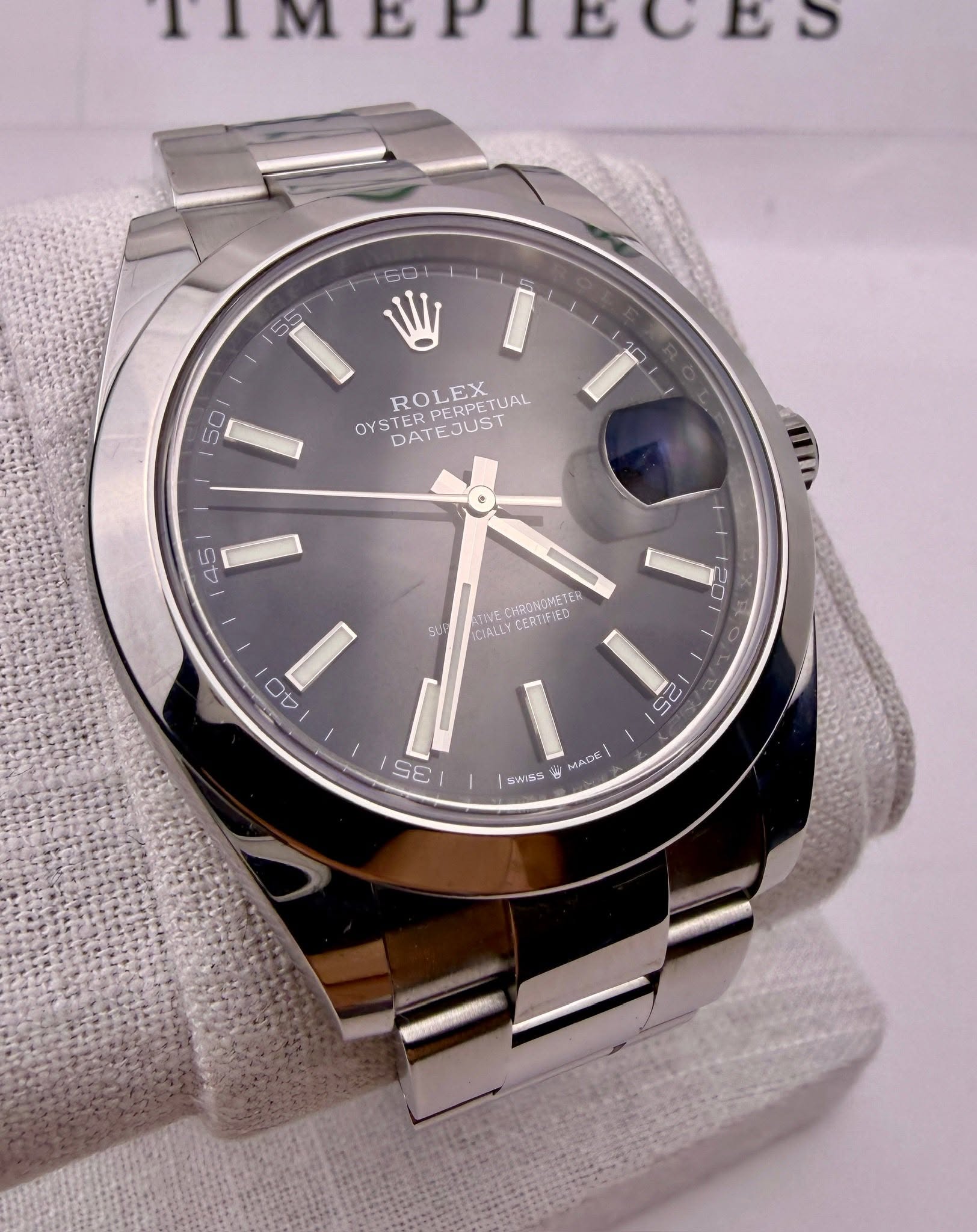 May be an image of wrist watch, timer and text that says 'TIMEPTECES 60 55 I E 50 ROLEX OYSTERPERPETUAL RO EX PETUAL TUAL OYSTER OYS TER PERPE DATEJUST ST ٨۹ز 45 45 10 ١ O o0…