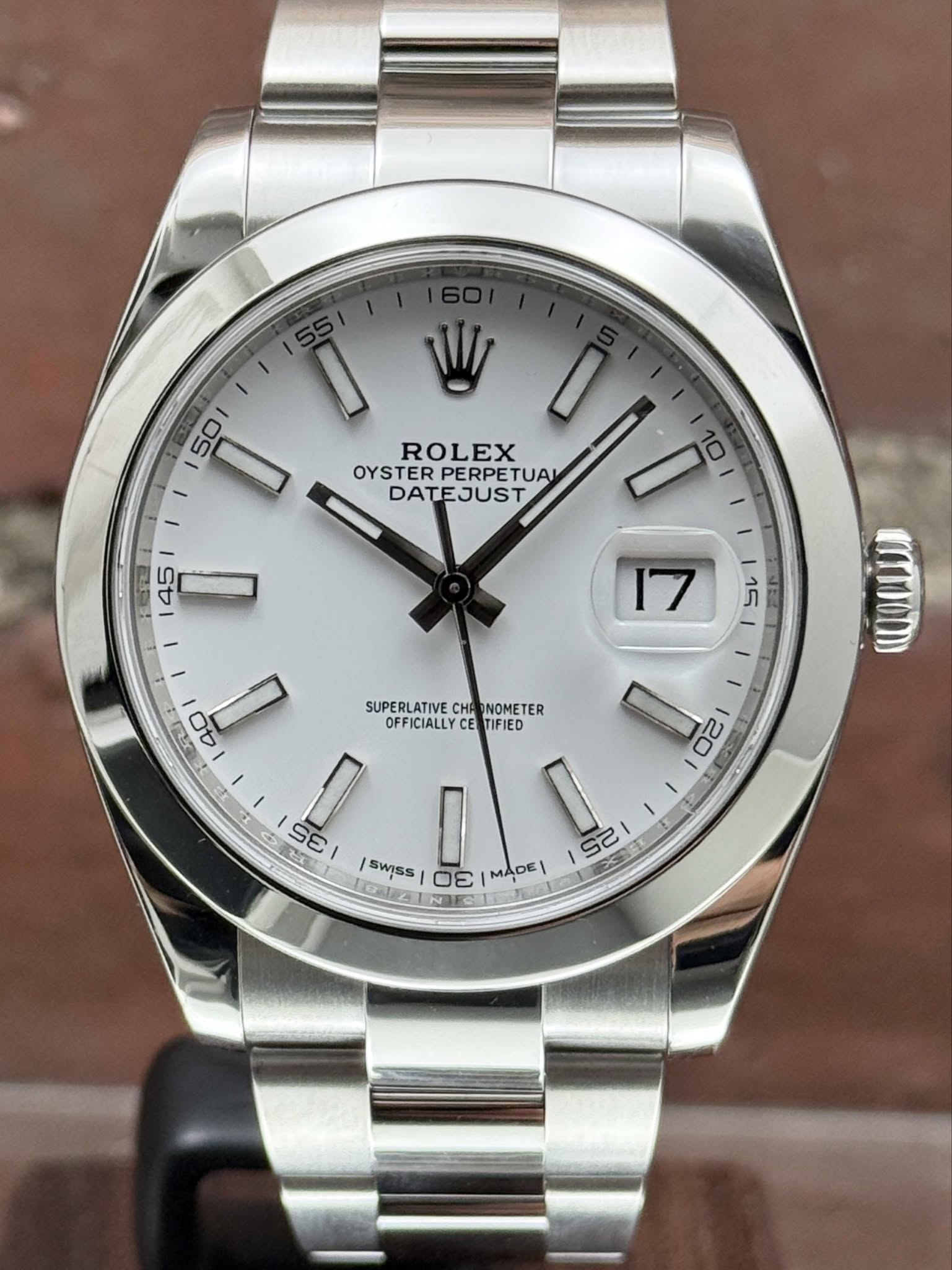May be an image of wrist watch and text that says '50 ROLEX OYSTER PERPETUAI DATEJUST SUPERLATIVE CHA NOMETER SUPERLATIVECHAONOMETER TER OFFICIALLY CE TIFIED 0ㄹ a SE /SWISS 30…