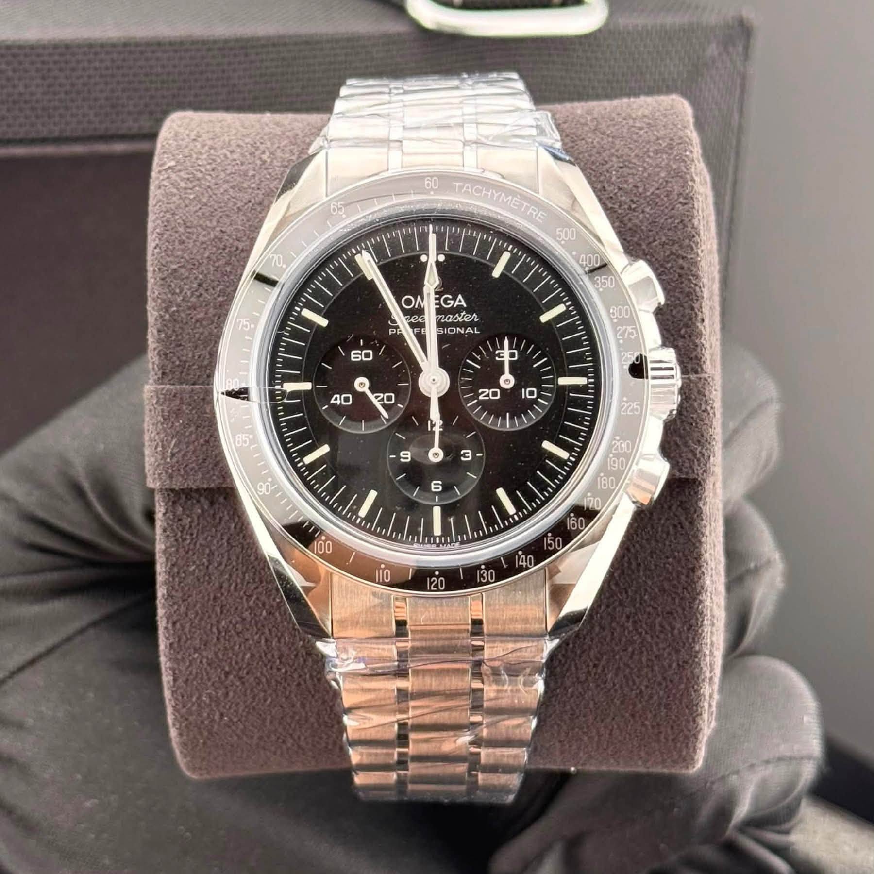 May be an image of wrist watch and text that says 'a5 10 60 ACHYMETRE ON EGA こ2 naster Taжeл PA 60 800 ® 40 P S ይ! 發 100 ข้ท0 60 0 i0 l40'