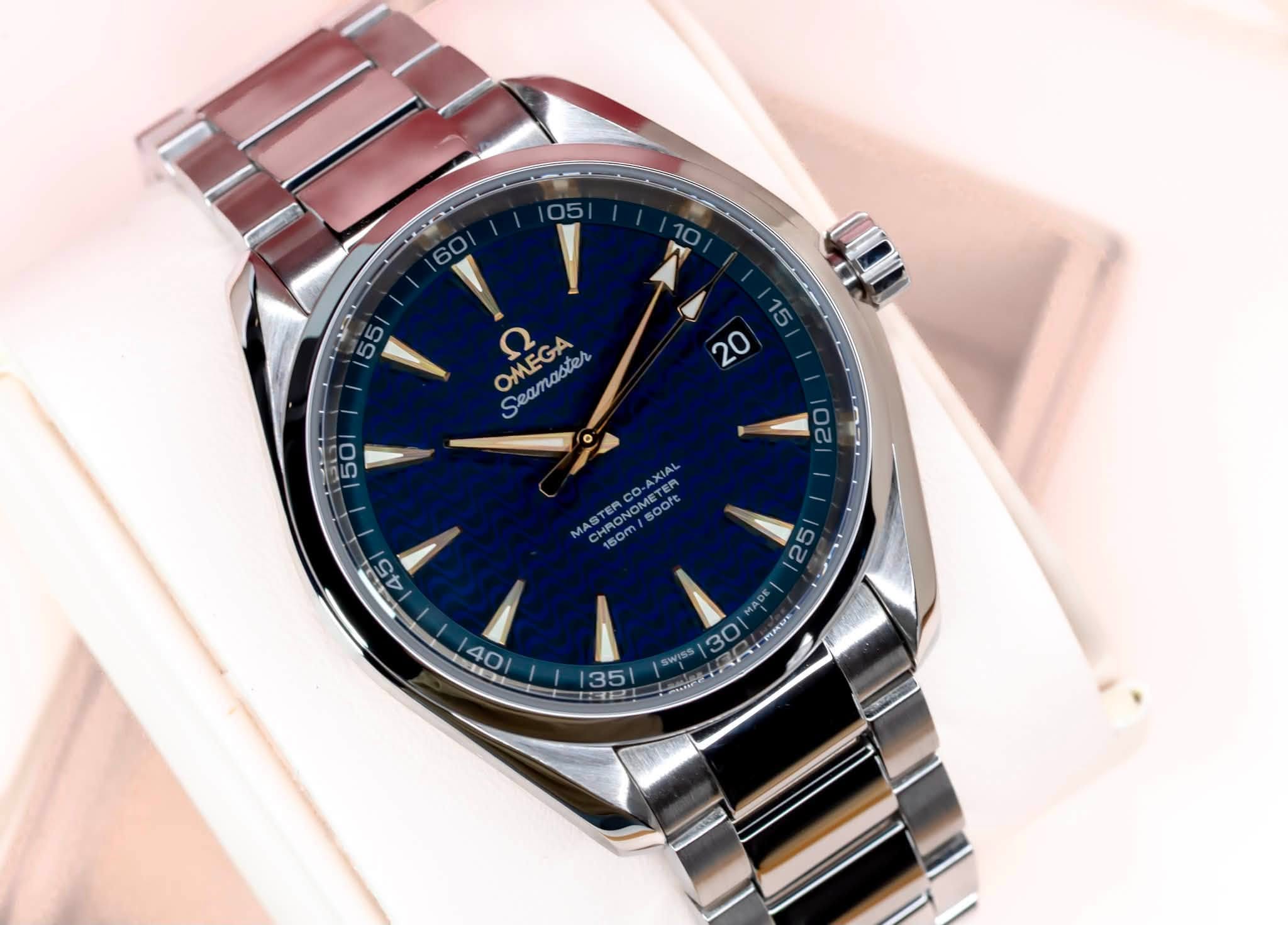 May be an image of wrist watch and text that says ' OMEGA Seamabter Sean GIS 50 22 MASTERC 5OOft 150m 45 O 40 25 MADE SWISS|30 P 130 PLRME 35 EC ာလင် 35 H'