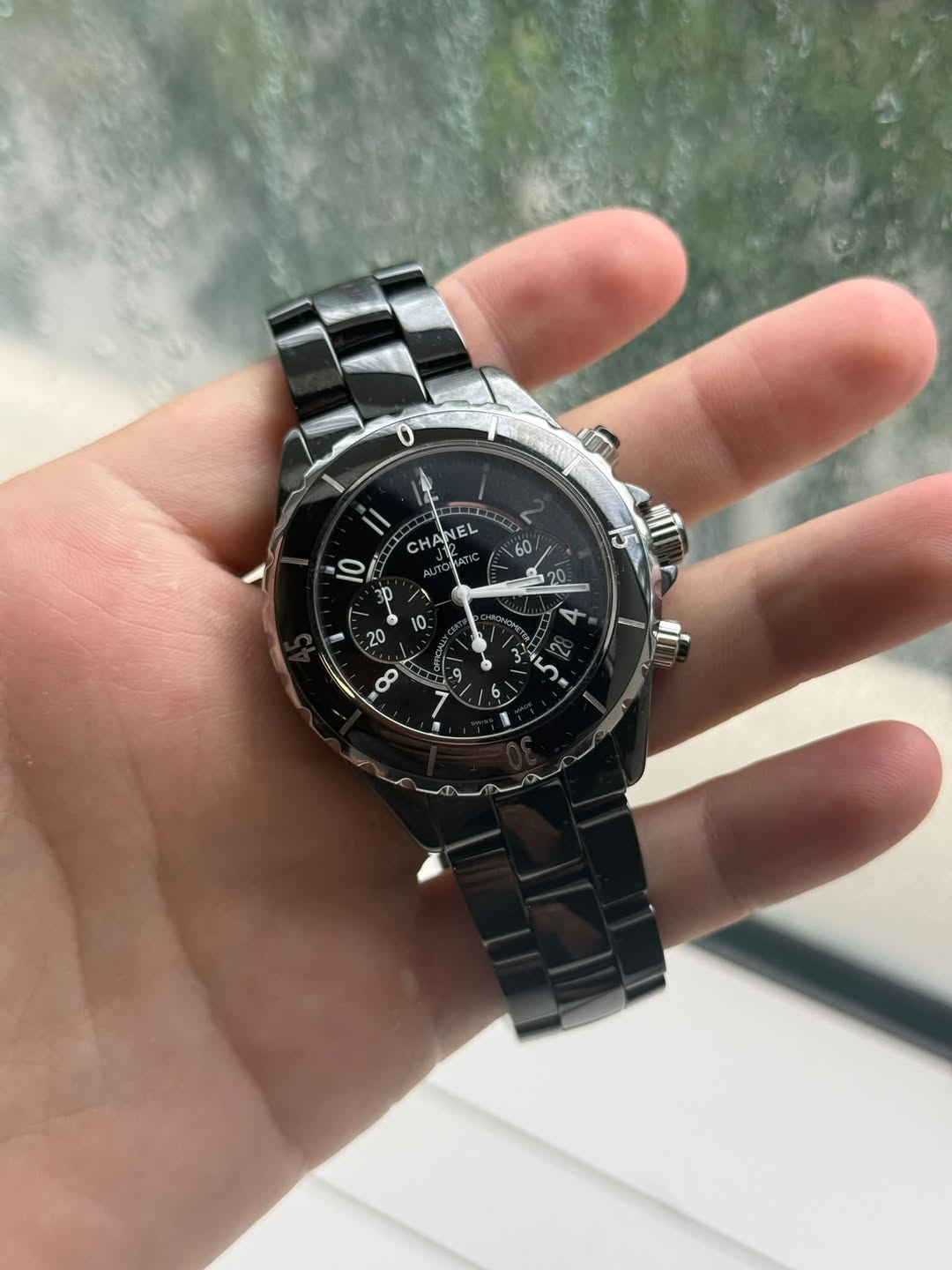 May be an image of ‎wrist watch and ‎text that says '‎工工式 CHANEL c EL O NON L I م 7‎'‎‎