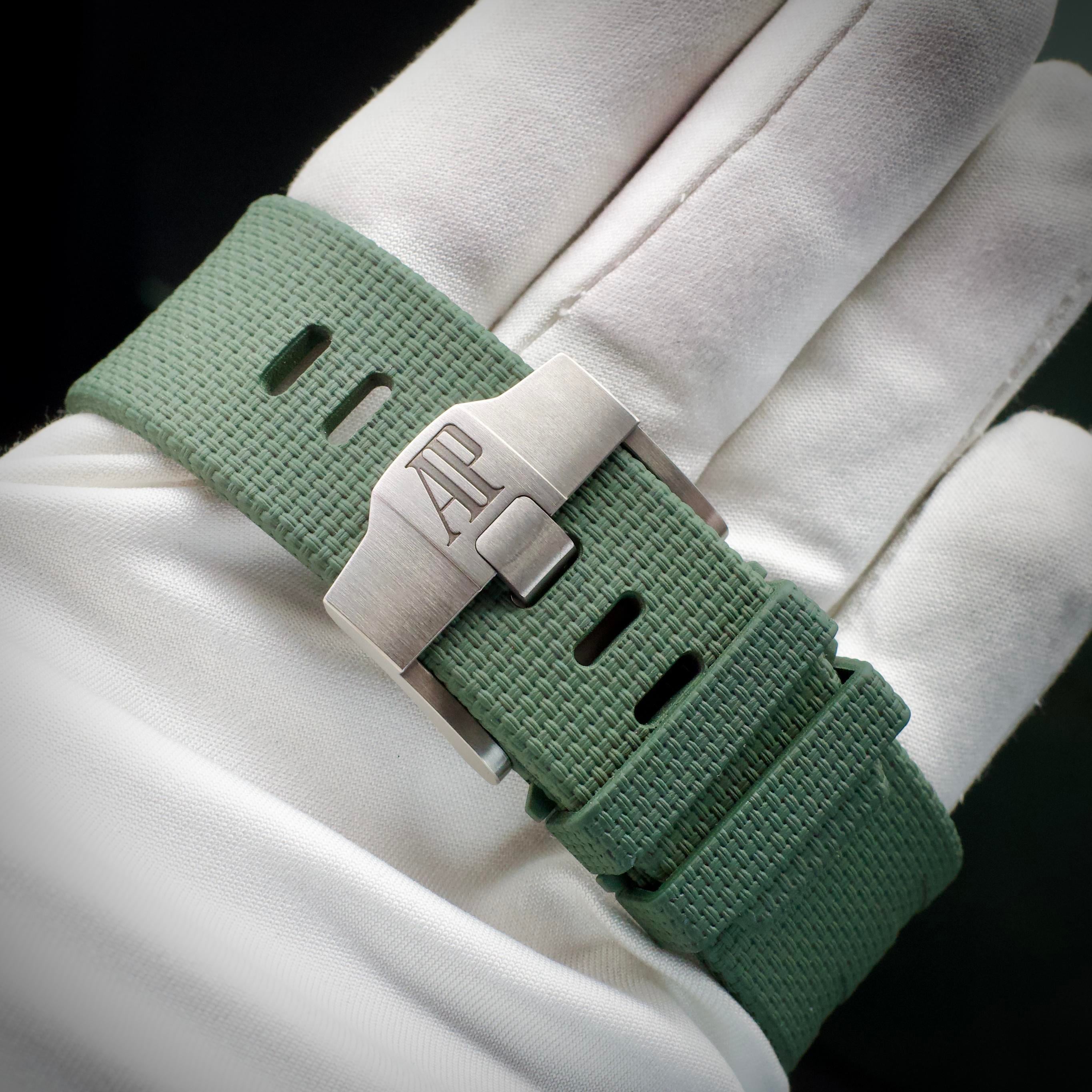 [WTS] Audemars Piguet Royal Oak Offshore Chronograph 44mm Ceramic Green Dial 26405CE image