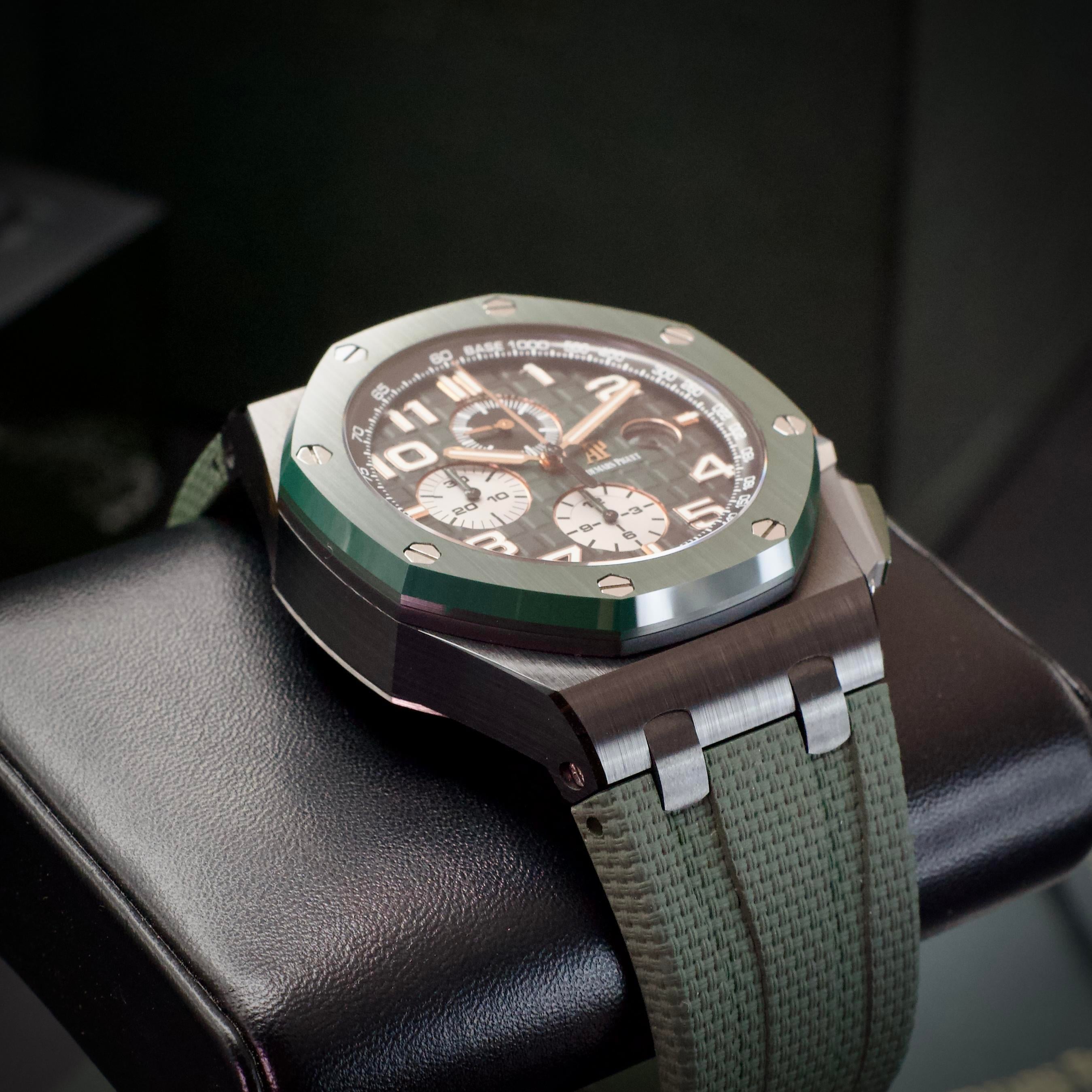 [WTS] Audemars Piguet Royal Oak Offshore Chronograph 44mm Ceramic Green Dial 26405CE image