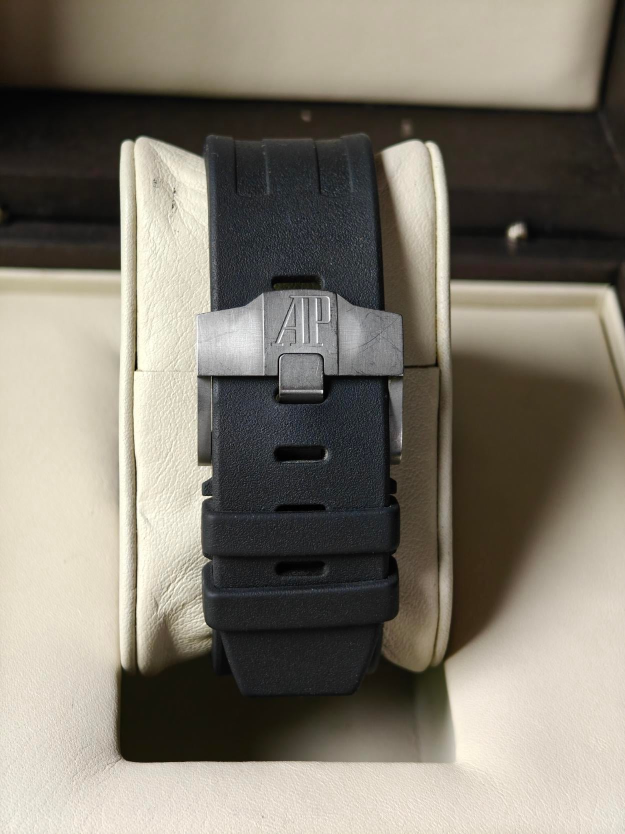 [WTS] Audemars Piguet Royal Oak Offshore Diver Carbon 15706AU – $22,488 Shipped (2013 Box & Papers) image