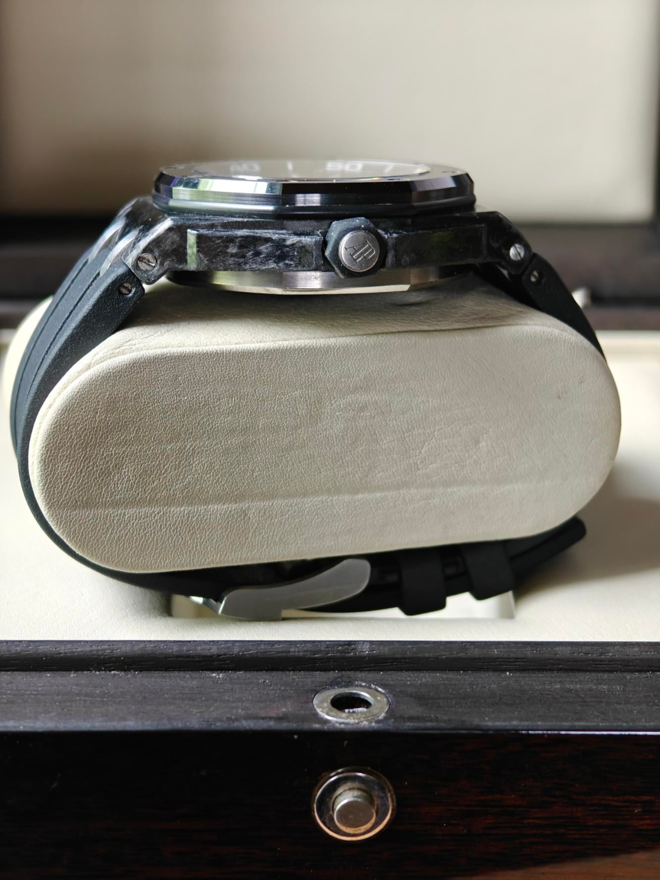[WTS] Audemars Piguet Royal Oak Offshore Diver Carbon 15706AU – $22,488 Shipped (2013 Box & Papers) image