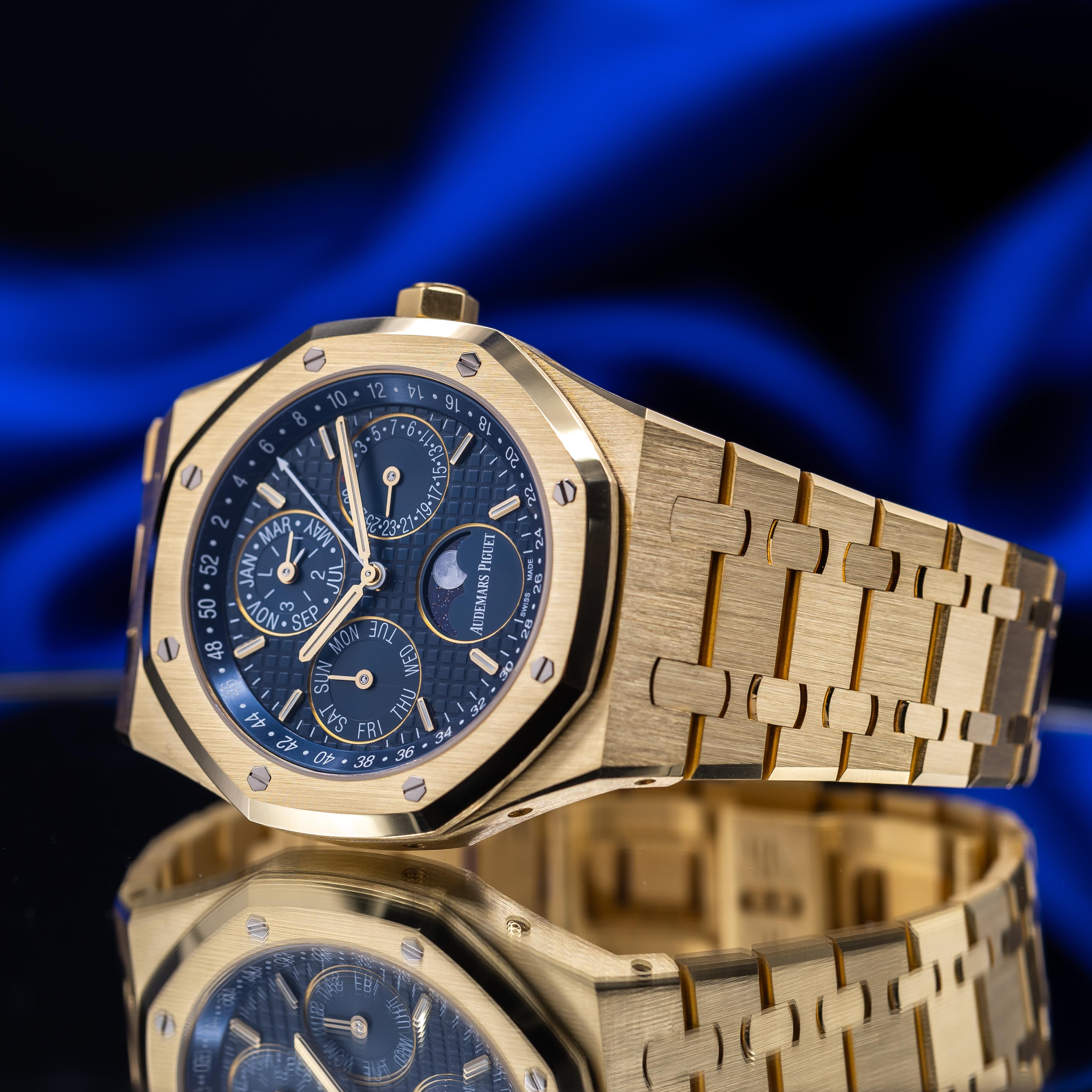 [WTS] AUDEMARS PIGUET Royal Oak Perpetual Calendar 41mm Yellow Gold Blue Dial 26574BA image