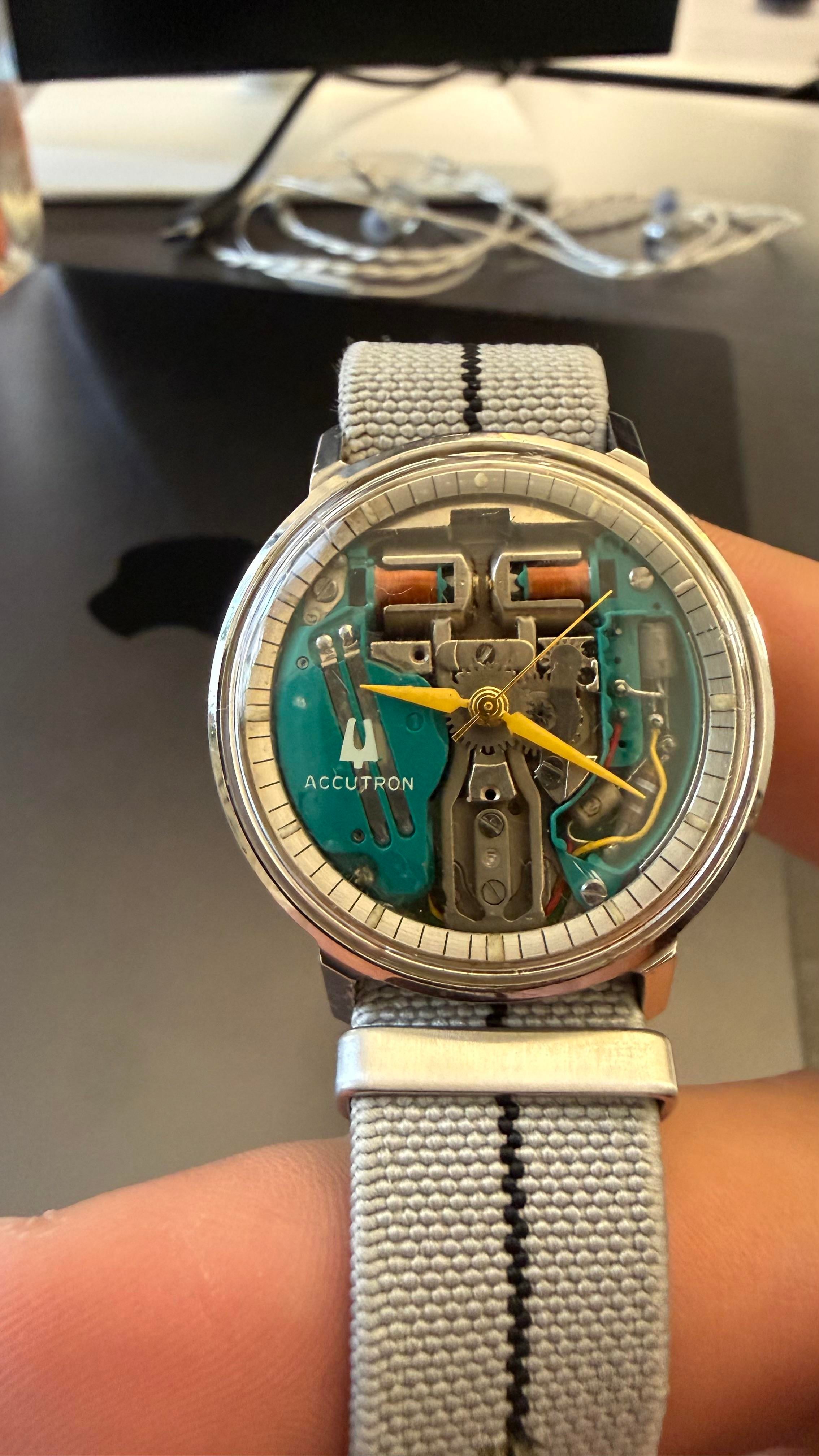 [WTS/WTT] Accutron Spaceview Yellow hands! image