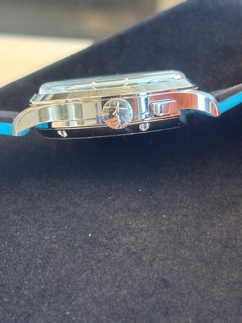 [WTS] Vulcain Heritage Monopusher Chronograph Blue Lagoon Box and Papers Near Mint image