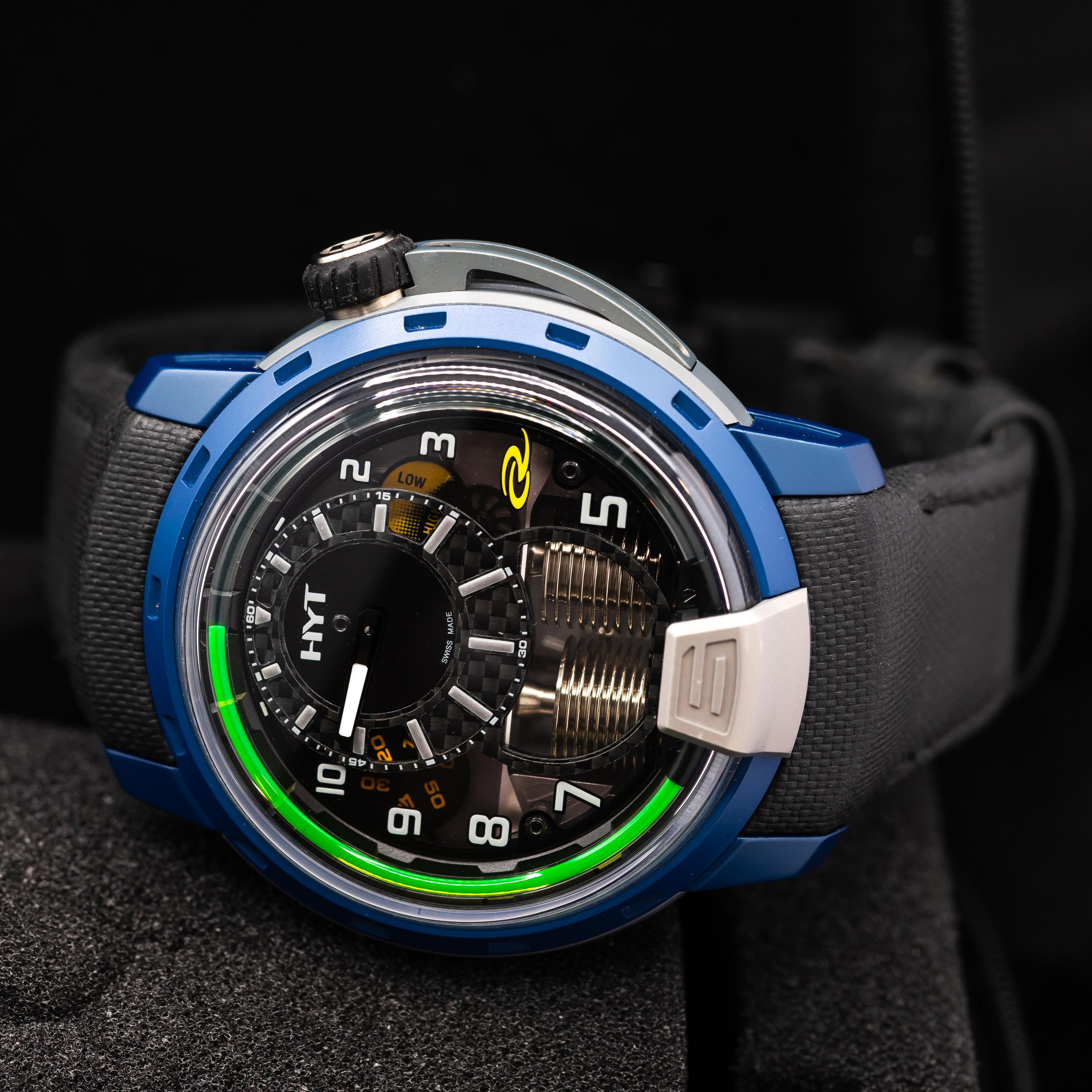 [WTS/WTT] HYT H1 Air RC44 Titanium and Blue Alun, 1 of 22 Fluid mechanical movement! image