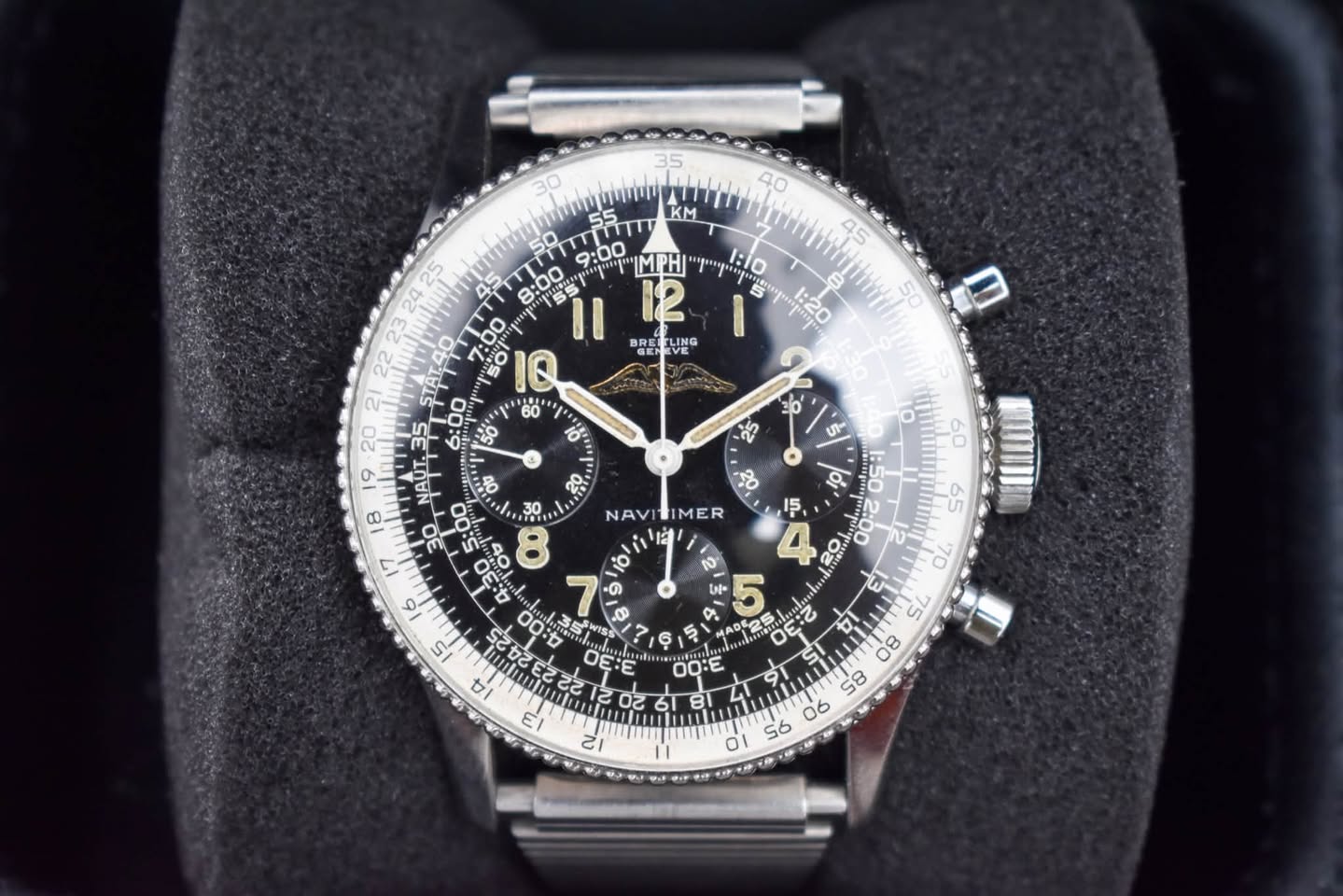 May be an image of wrist watch and text that says '40 KM 9:00 8:0 :00 45 1:o ይማ :20 8 BREL :00 00 60' 50 19 Ψεψζ, သူလု်နဒ5် 00 8 F 17 1o ب NAV IMER 12 O 65 8 10 S lo, 传 9° N D…