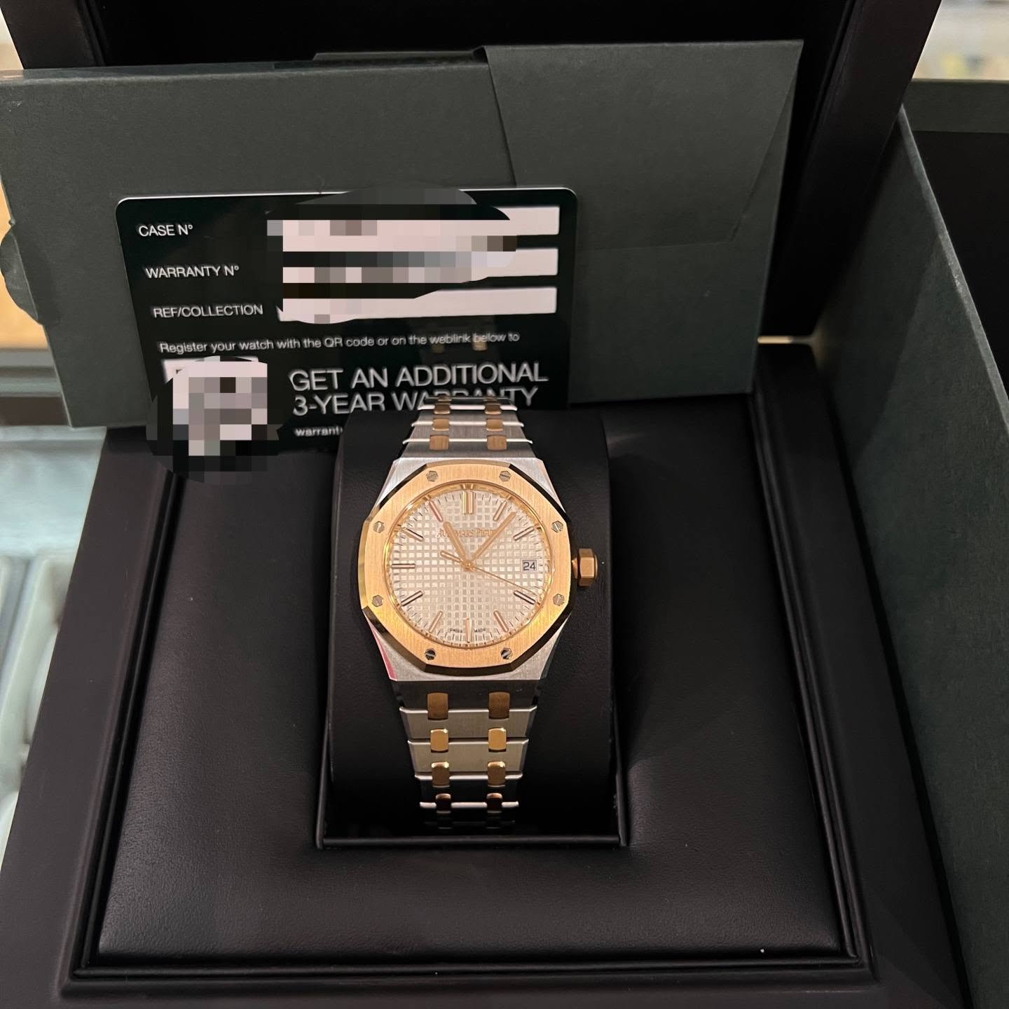 May be an image of wrist watch and text that says 'CASEN® N CASE WARRANT WARRANTYN N REFICOLLECTION Register PnytepwrwahsthfoCRrk.oo wih.theQR.codec yo ต่า G GET GETANADDITIONAL…