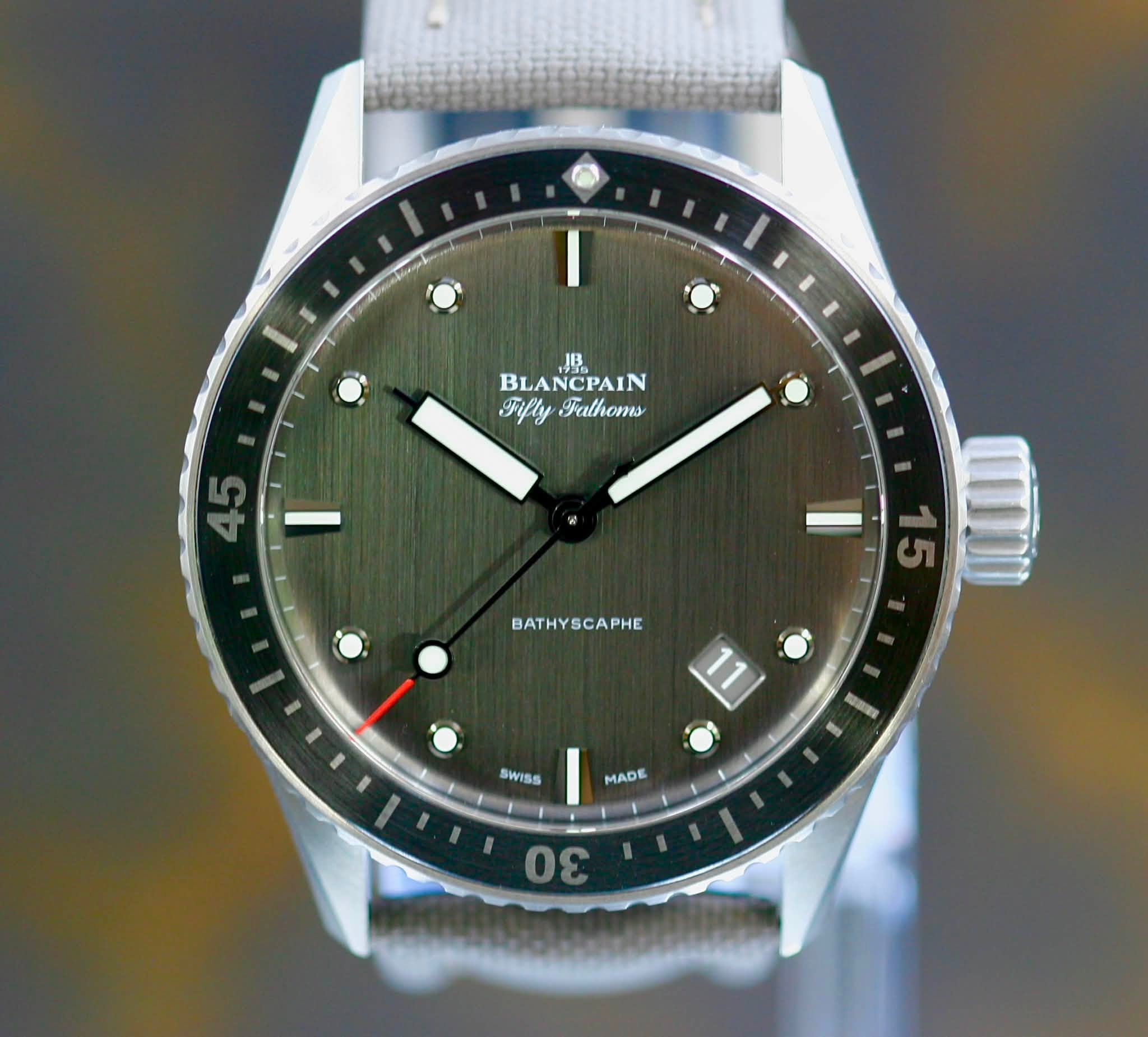 May be an image of wrist watch and text that says 'B JB BLAN BLANCPAIN NCPAIN y FiflyFathoms Falhoms 45 I BATHY BATHYSCAPHE CA 15 ک แมาท 11 SWISS SONER ami - MADE 50 O ن 3'