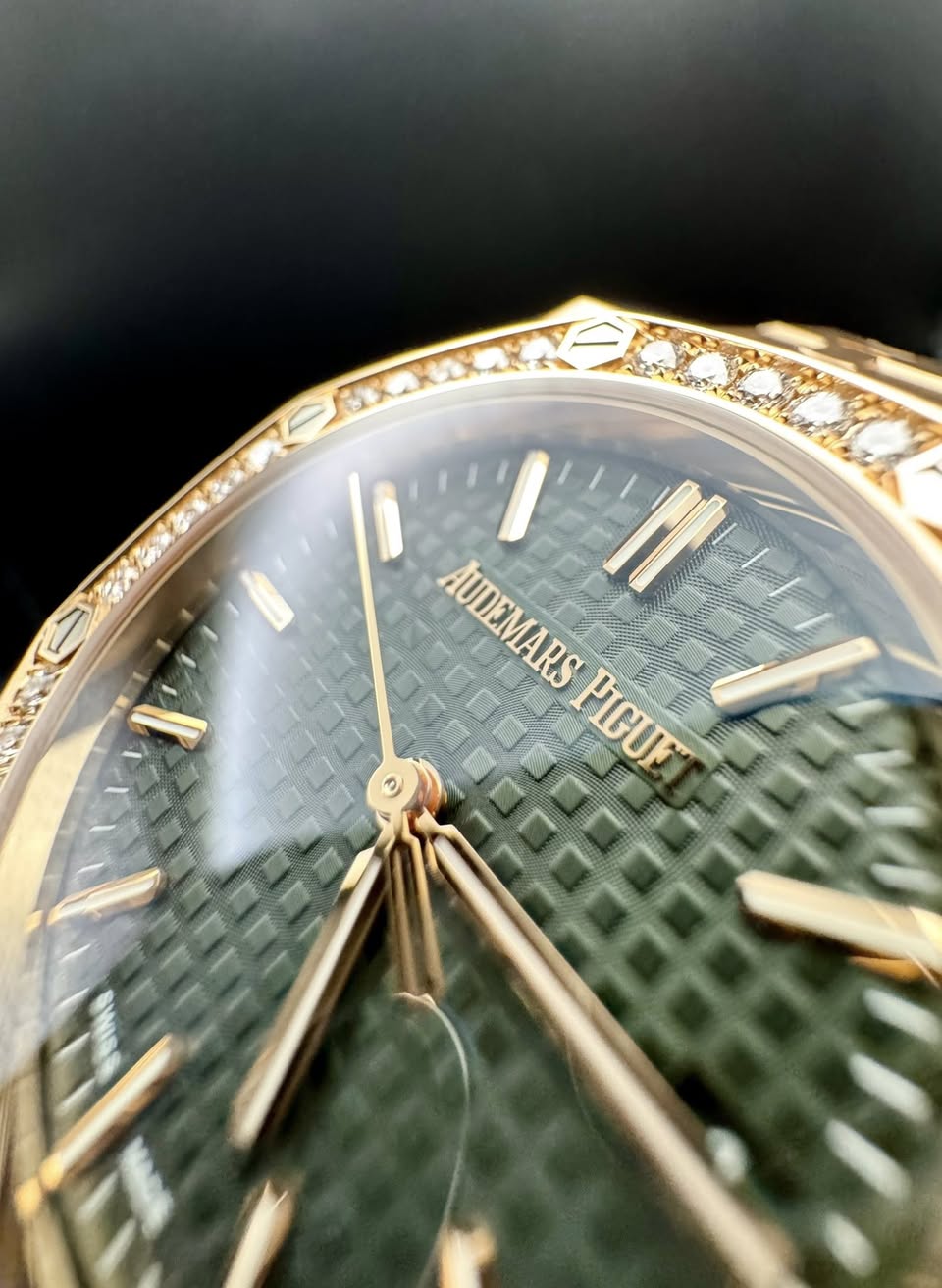 Audemars Piguet Royal Oak 15551OR 37mm Green Diamond