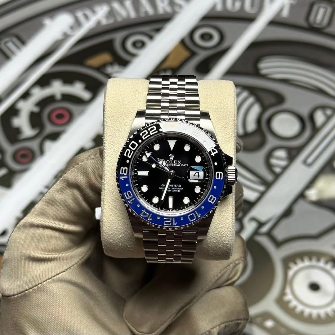 Rolex GMT-Master II Batgirl 126710BLNR