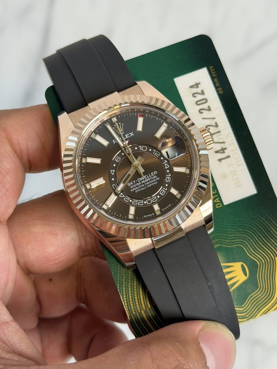 May be an image of wrist watch and text that says '이자' EX R 6 2222 ፊራካል DWEL 2 oτΥ oK ths ER DEE DE'