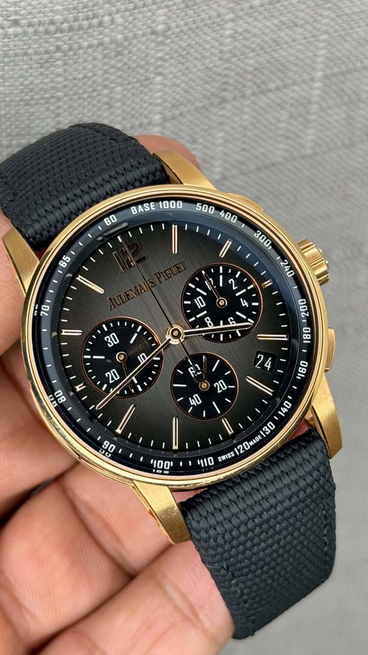 May be an image of wrist watch and text that says 'BASE BASE1000 و 4 D อ C C 30 O 20 D = A0 E 140 20MADE130 88120MADE30 30 '110 SWISS יססוי 100'