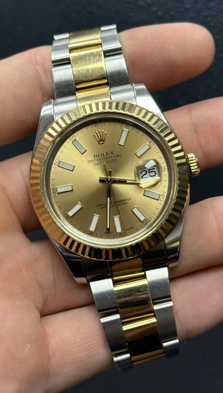 May be an image of wrist watch and text that says '60 55 I W I 50 I OYSTER RO RO OYS DAT 合 15 LTER 10 20'