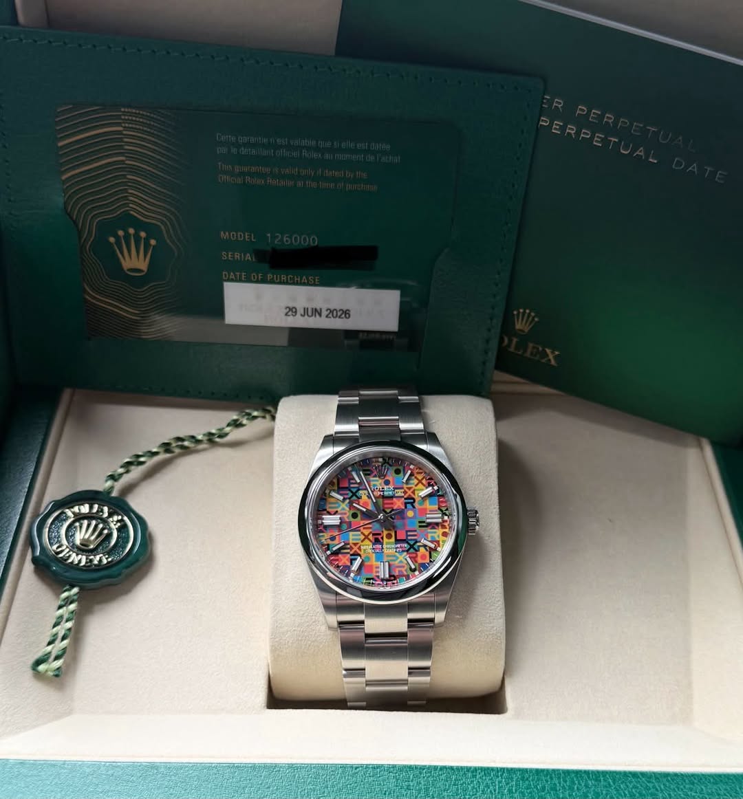 May be an image of wrist watch and text that says '29JUN2026 29JUN2026 JUN 2026 하뉴는 W My T A M'