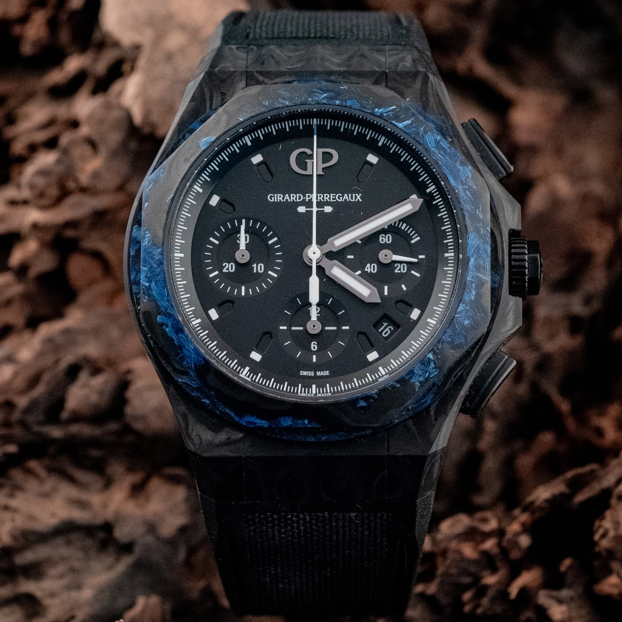 May be an image of wrist watch and text that says 'GIRARD IRREGAUX 2 t መ 40 20 P 2 6 16 AP 表路 N AO NDe ire'