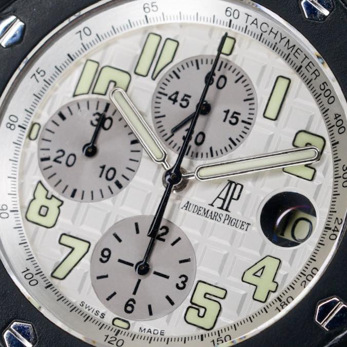 Audemars Piguet Offshore 25940SK Rubberclad White Dial 42mm 25940SK.OO.D002CA.02.A