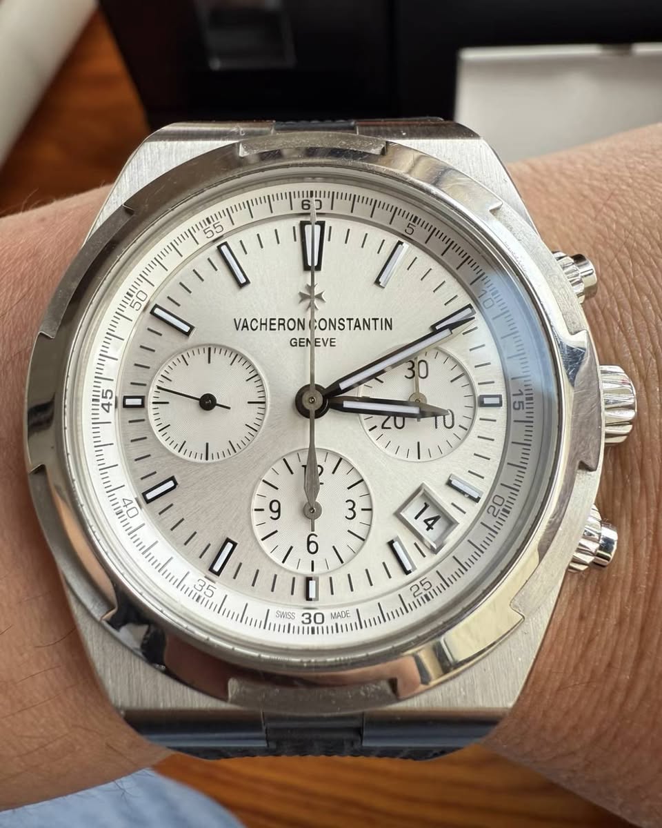 May be an image of wrist watch and text that says '55 ටට 5U 1 IF7 VACHERON VACHERONCONSTANTIN CONSTANTIN GENEVE EVE GEN m/i Ot I 35 6 20 SWSS 10 HO A 30 MAE MNT S 25'