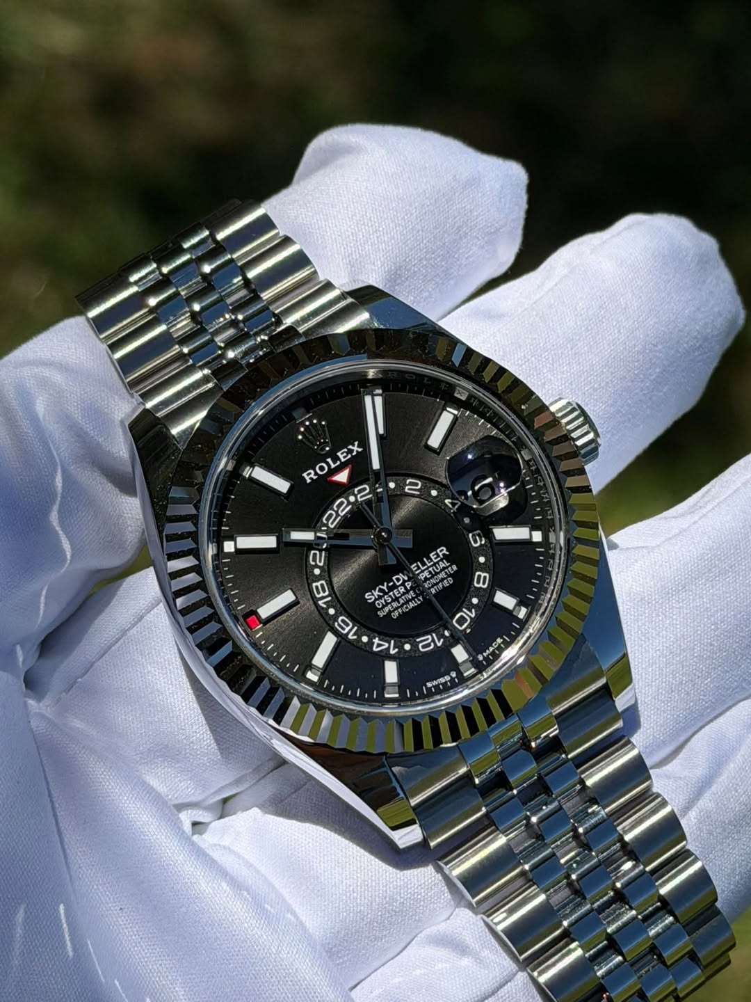 May be an image of wrist watch and text that says '2 海 ریا ・ 4 UII ROLEX 22.2 2 2 SLLER ELLER ETUAL OSTUAL PENeE あおる 18 SKY-D SASTERP PETUAL OYSTERP ZONONETE 16 a SUPERLATIVE…