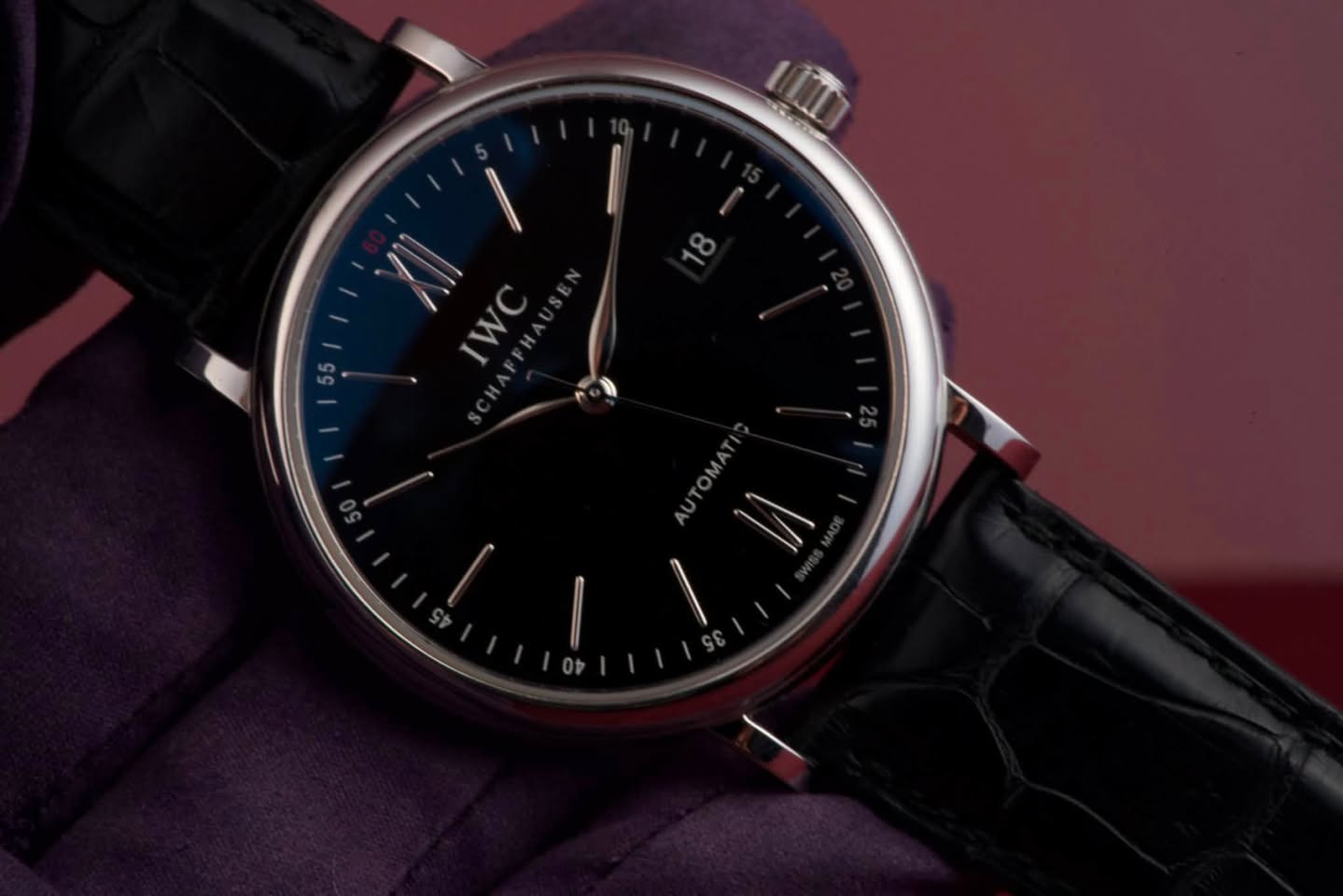 May be an image of wrist watch and text that says 'பல் AL م'