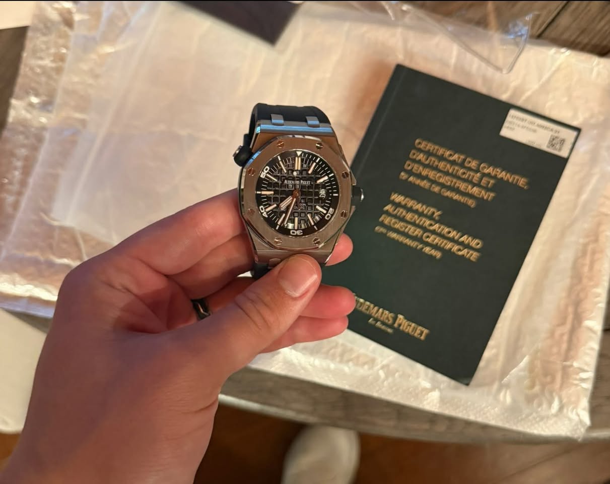 May be an image of wrist watch and text that says 'ค้ OUPENOF oc BERTIFICATD ANNGE DENFEG D'ENFEGISTREMENIT C AUTHENTICITEE ENT DF ARANTIE IE LTHENTICATION AND HARRANTY ARANTIE)…