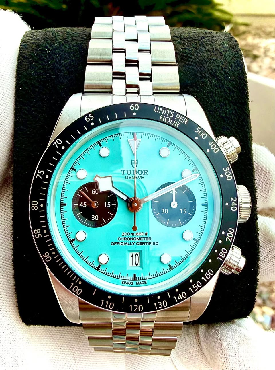 May be an image of wrist watch and text that says '60 65 70 UNITS HOUR PER TUIOR OR TUI GEN GENEVE EVE L ጣጣጣጣጣ प 45 06 ক 040 200 0m:660代 CHRONOMETER HRONOMETER OFFICIALLY CERTIFIED…